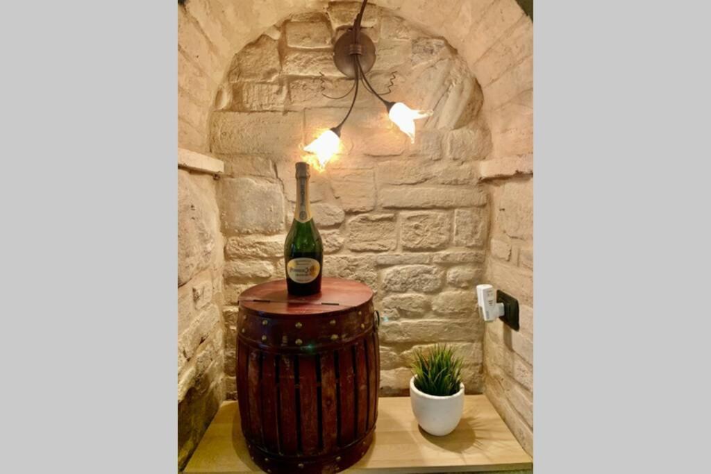 La Grotta - Casa Con Grotta Sotterranea Apartment Monterubbiano Exterior photo
